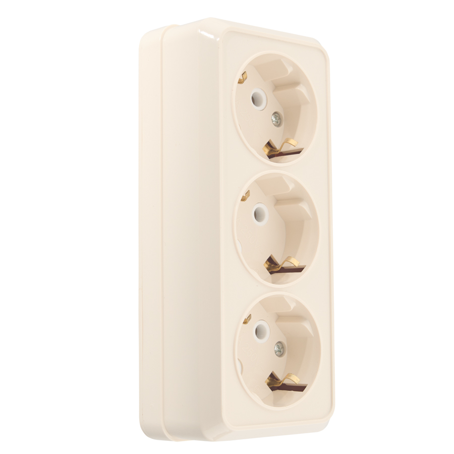 Розетка 3-х местная горизонтальная 2П+3 открытой установки IP20 16A слоновая кость "Альфа" General