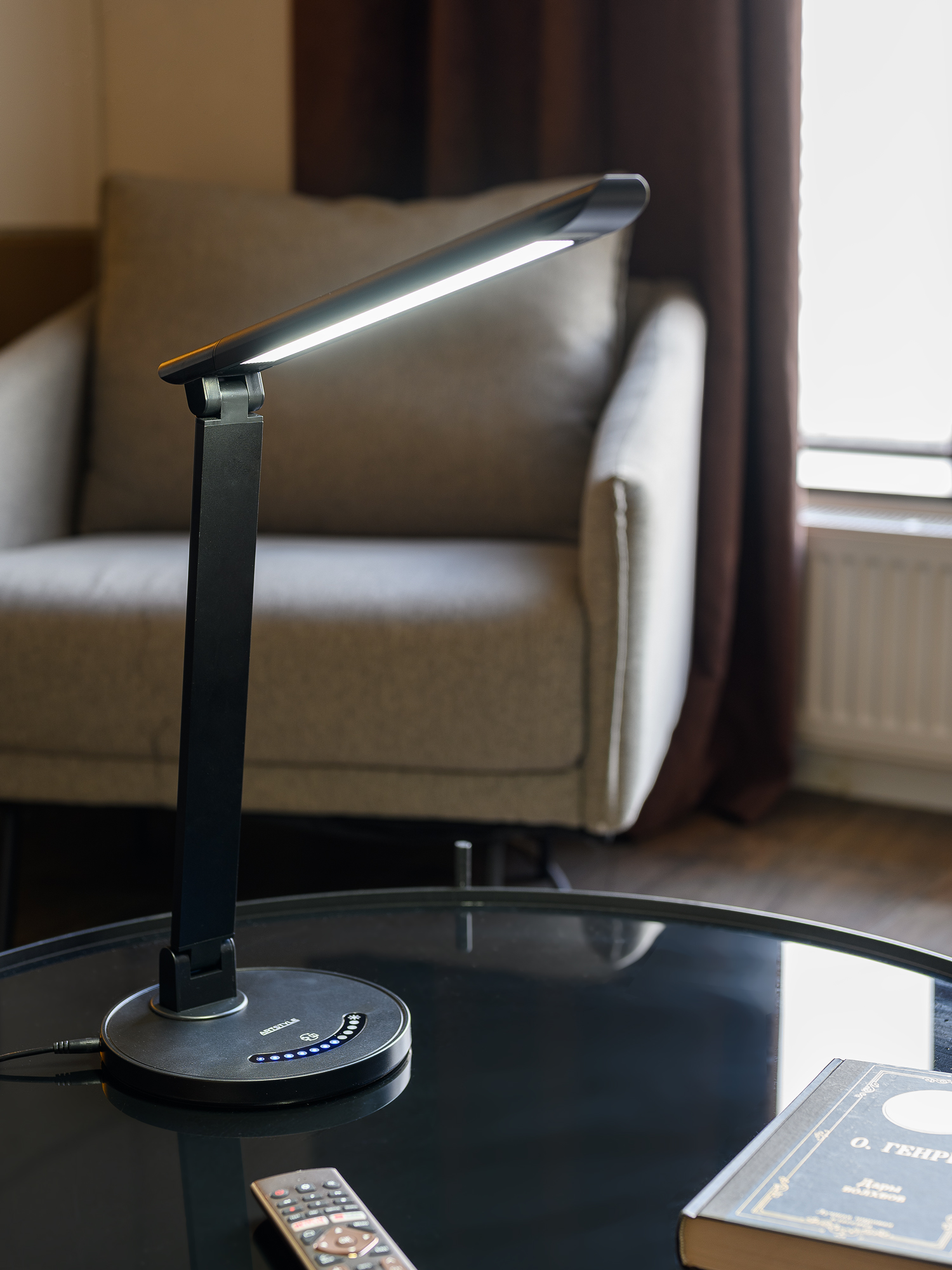 Светильник настольный Artstyle TL-255B Led диммир.14Вт черный