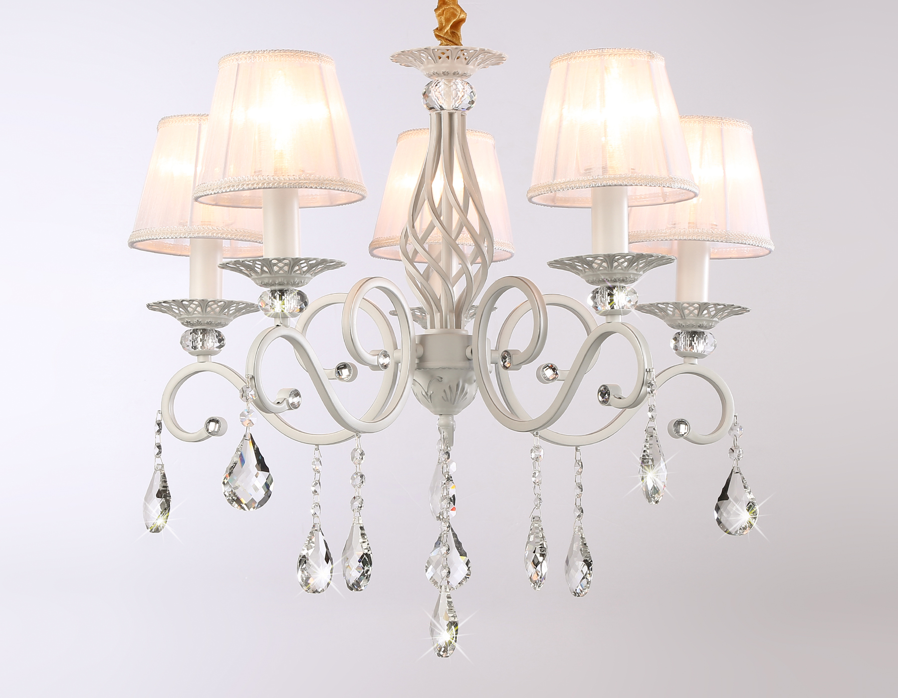 Подвесная люстра с абажурами и хрусталем Ambrella TR4547/5 WH/SL белый/серебро E14/5 max40W D565*500