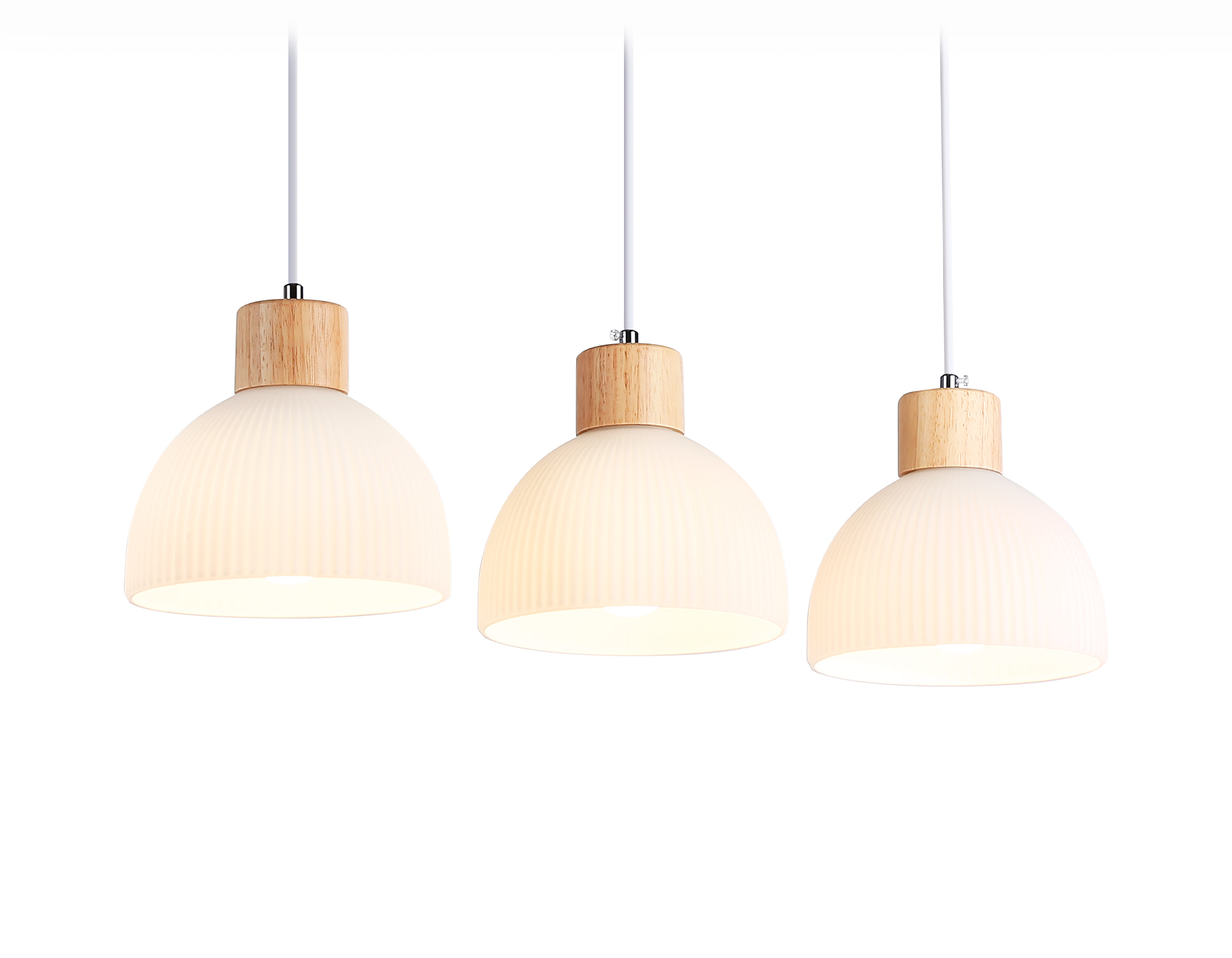 Светильник подвесной Ambrella TR83135/3 LW/FR светлое дерево/белый матовый E27/3 max40W 640*180*1040