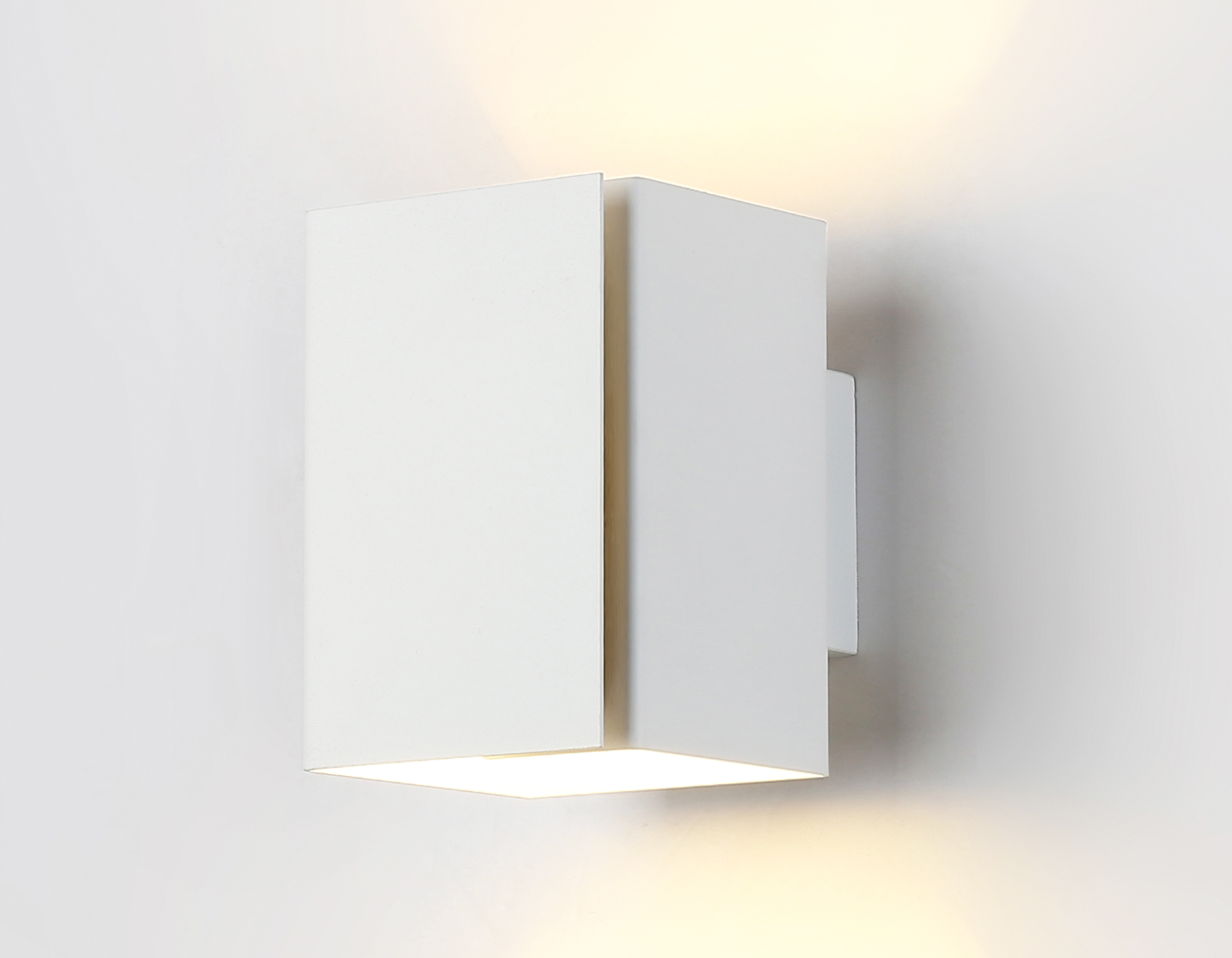 Светильник накладной AMBRELLA TN5115 WH белый G9 max 40W 120*80*105 настенный