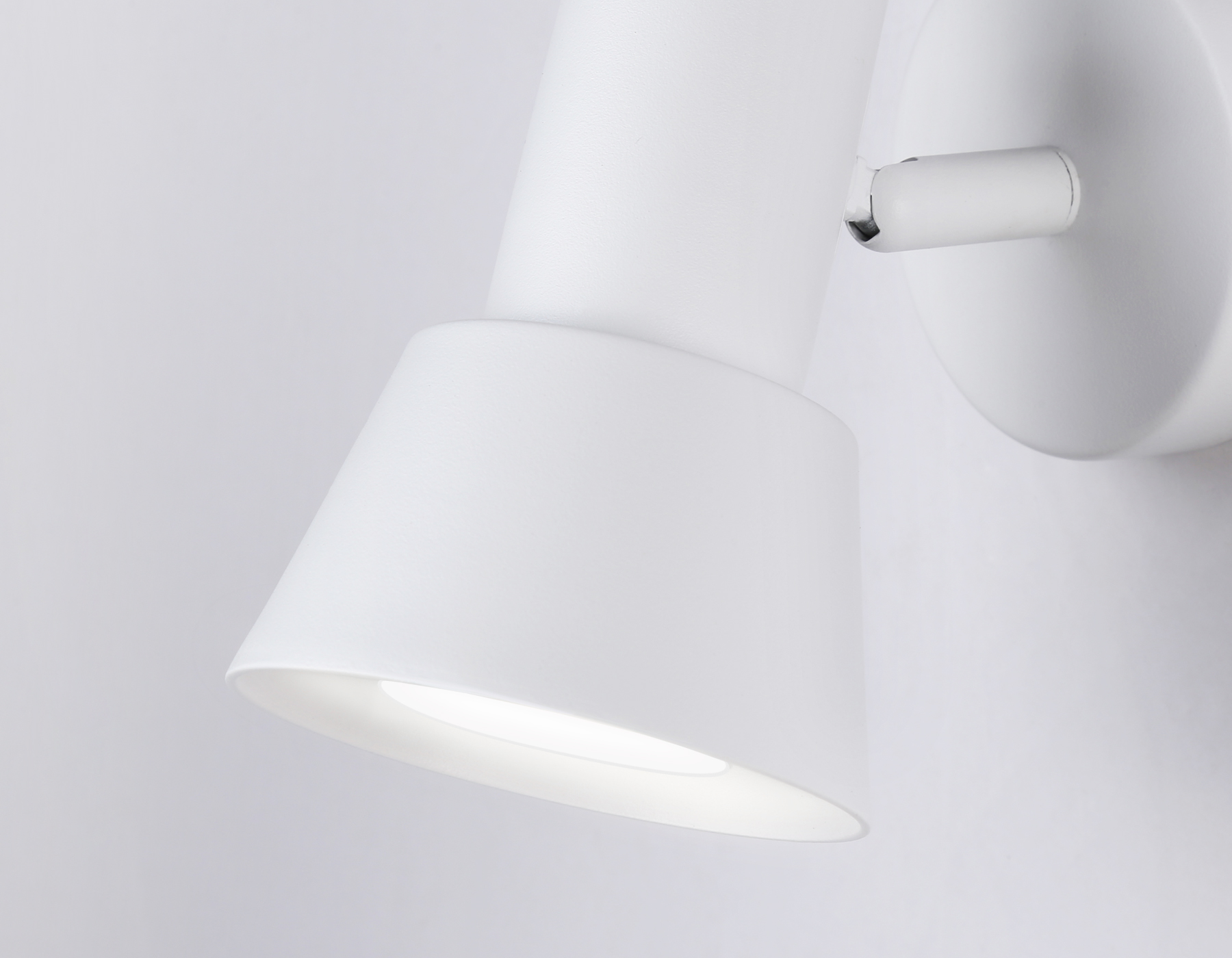 Светильник накладной AMBRELLA TA13111 WH белый GU10 max 12W D85*L123*H145 поворотный 