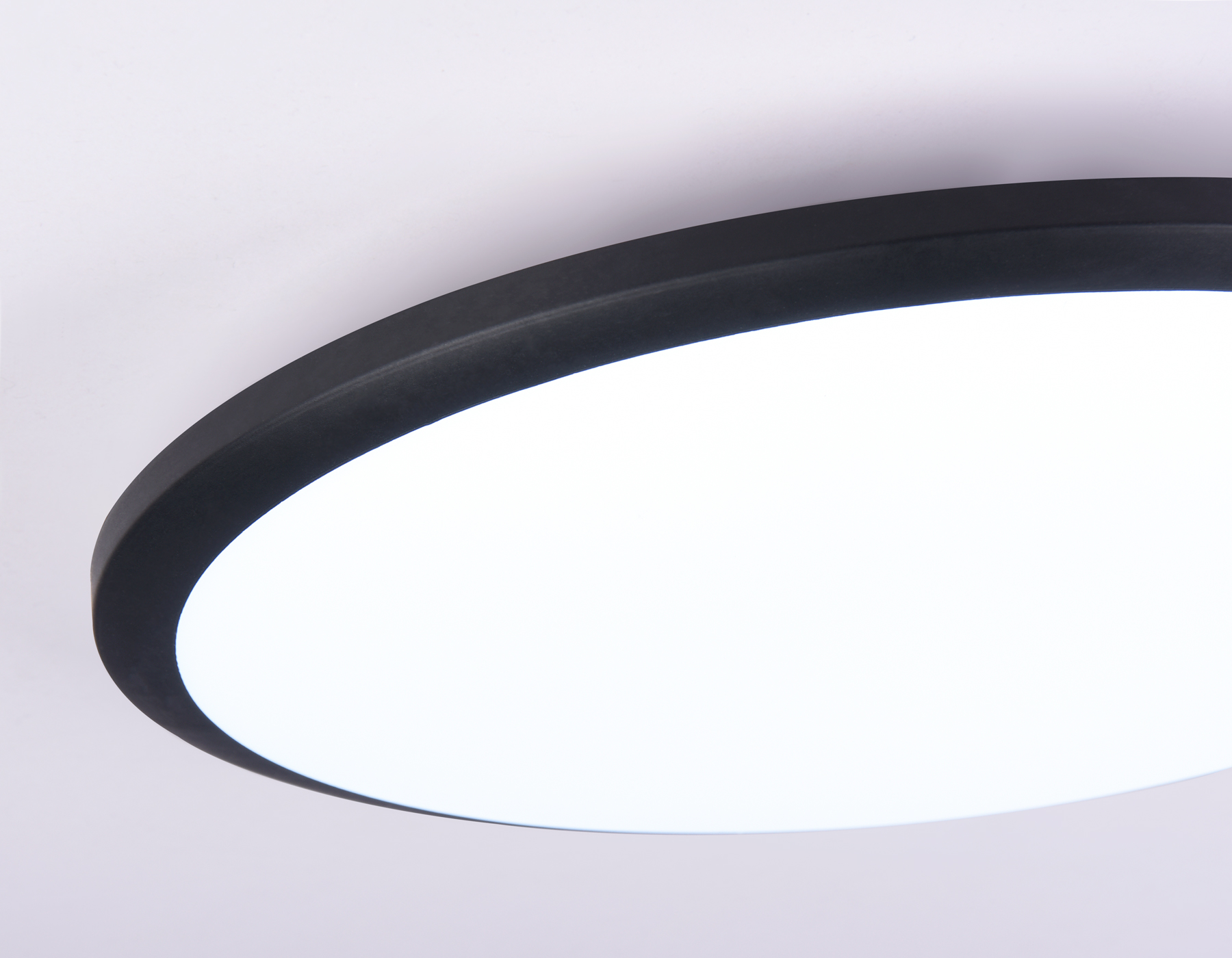 Светильник светодиодный Ambrella FZ1235 BK черный IP44 48W 6400К D450*55 (Без ПДУ)