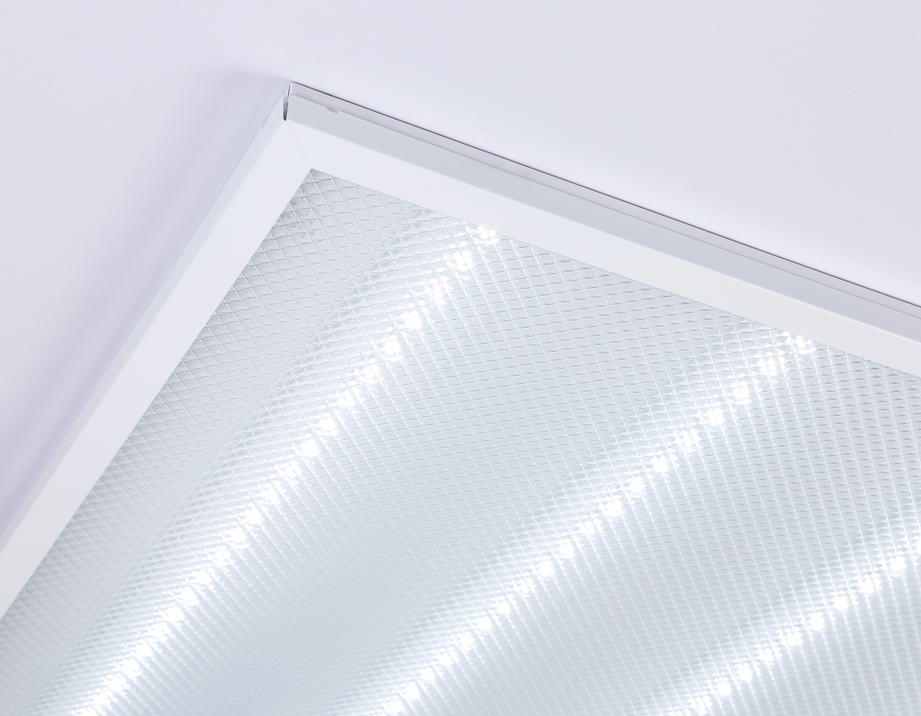 Светодиодная панель AMBRELLA DPS1004 36W 4000K 180-260V IP40 3000LM 595*595*19 призма (4)