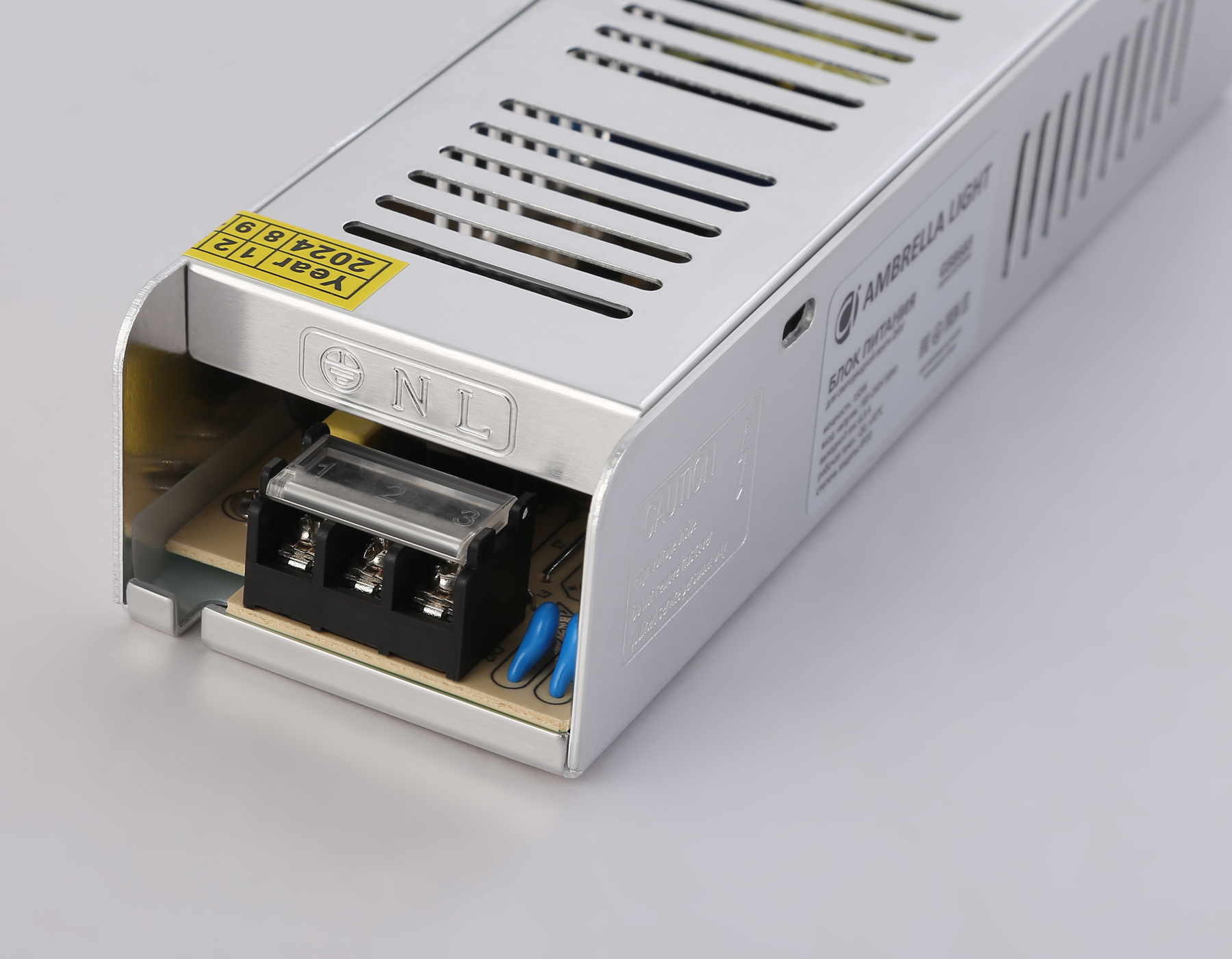 Блок питания с EMC для светодиодной ленты 24V 150W 6,3A IP20 185-260V 200*58*40 GS8683