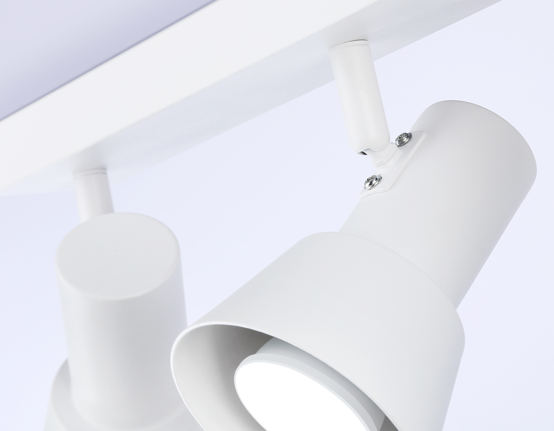 Светильник накладной AMBRELLA TA13119/3 WH белый GU10/3 max 12W 470*85*150  поворотный на планке 