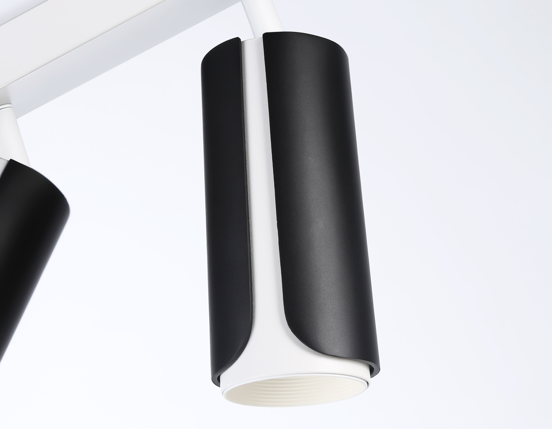 Спот настенно-потолочный AMBRELLA TN51605/3 BK/WH черный/белый GU10/3 380*60*195 поворотный