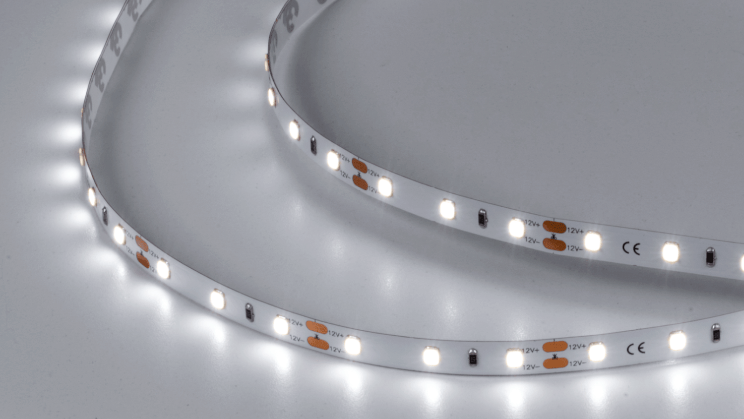 Лента DSG 2835 W 60L-V12-IP33, 6000 K, 300 LED, 7,2W/m, LUX