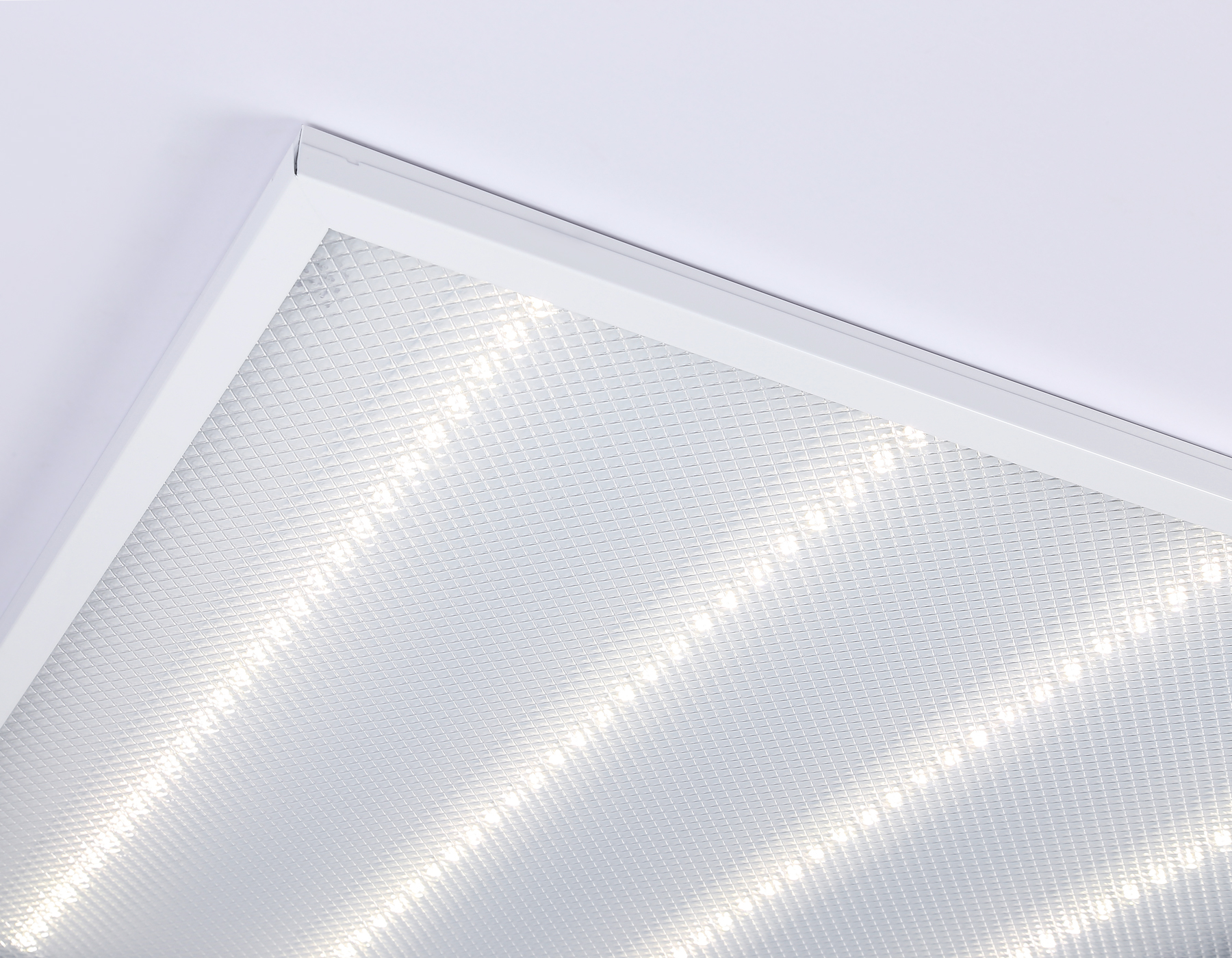 Светодиодная панель AMBRELLA DPS1006 36W 6500K 180-260V IP40 3000LM 595*595*19 призма (4)
