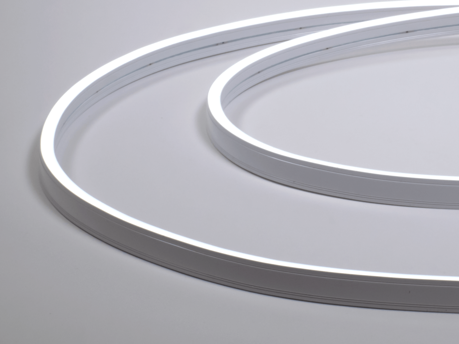 Лента светодиодная неоновая, 144 LED/м, 9,6 Вт/м, 24В , IP67, Цвет: Холодный белый