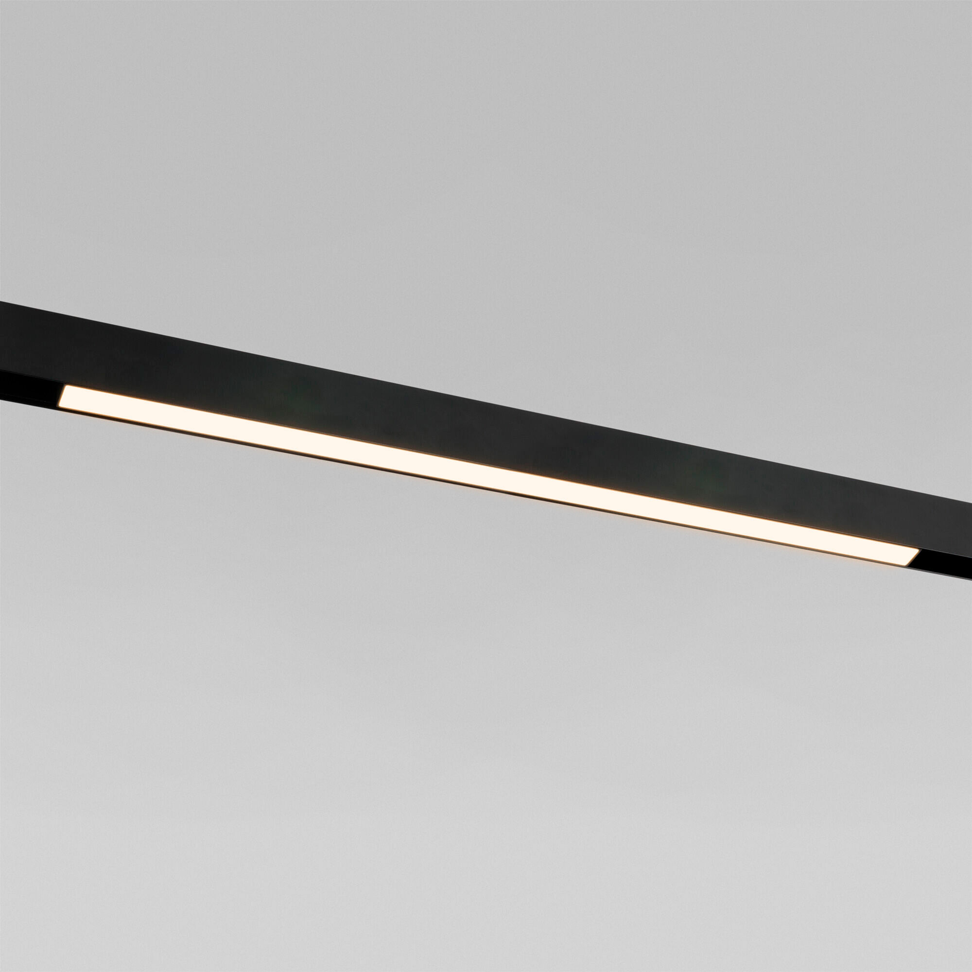Slim Magnetic L02 Трековый светильник 30W 3000K черный 85034/01