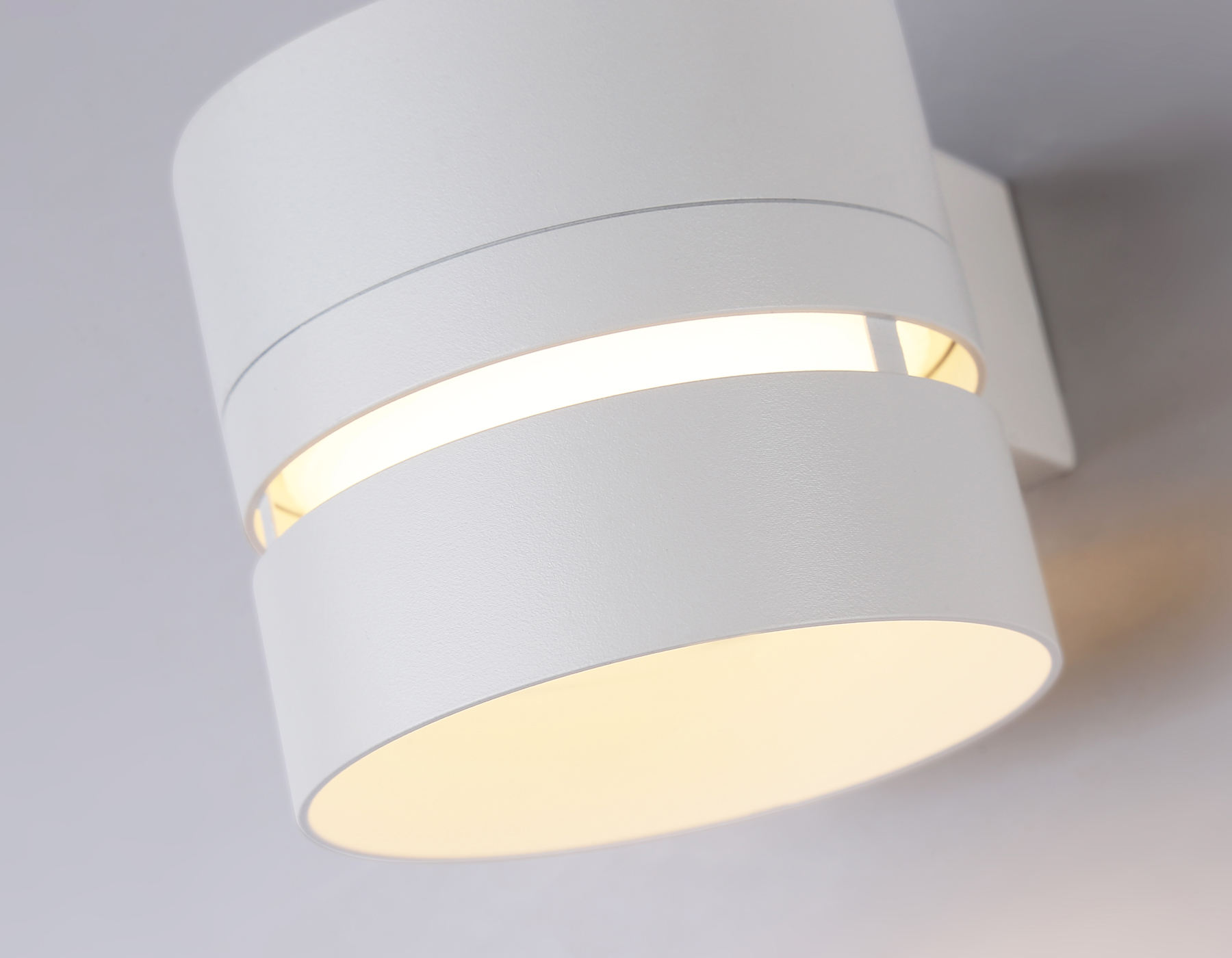 Светильник накладной AMBRELLA TN71071 WH белый GX53 max 12W 85*75*110 настенный, c выключателем