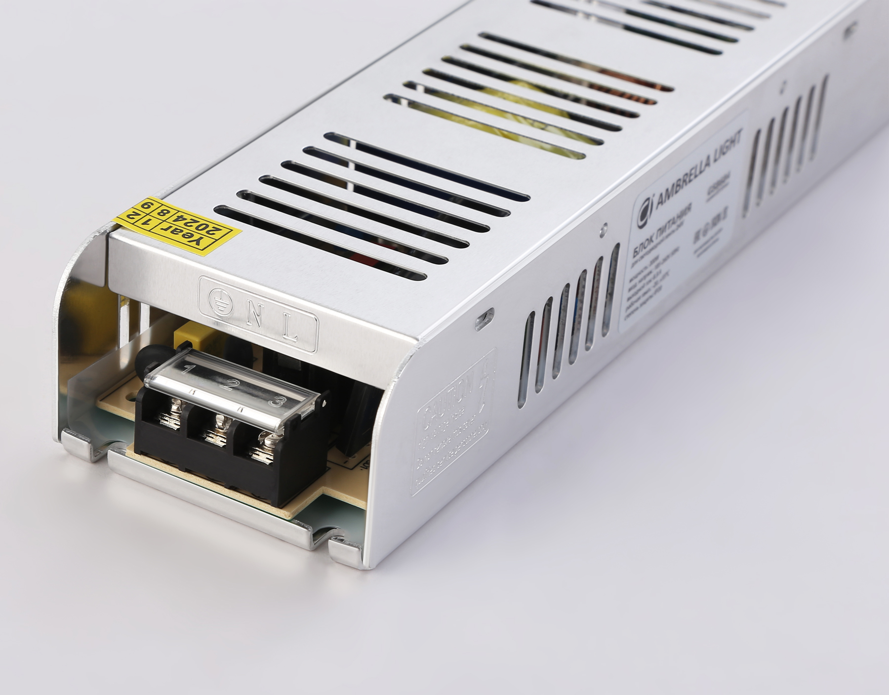 Блок питания с EMC для светодиодной ленты 24V 200W 8,3A IP20 185-260V 223*67*40 GS8684