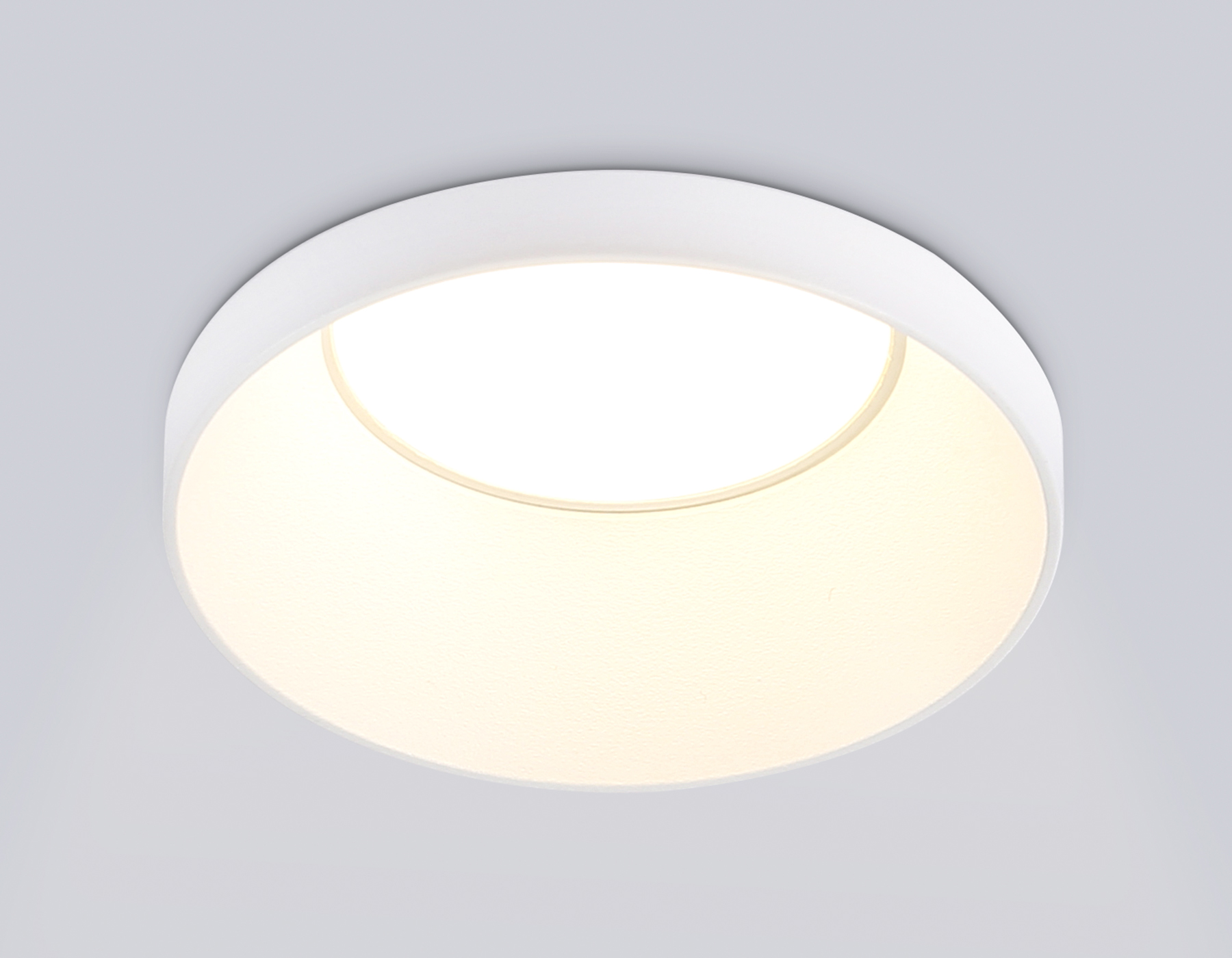 Светильник Ambrella TN102801 WH белый GU5.3 D71*34