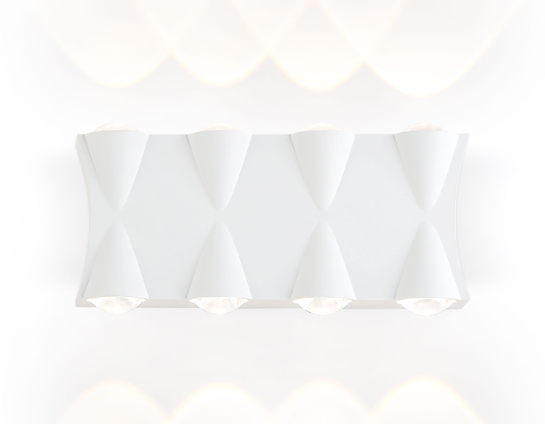 Светильник светодиодный уличный настенный архитектурный ST4490/8 WH белый IP54 LED 4200K 8W 