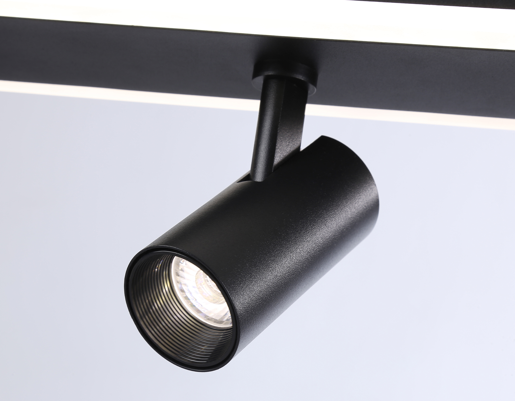 Светильник Ambrella FL66202/1+5 BK черный 67W 3000K-6400K+G9/2 1000*100*400 (ПДУ ИК)