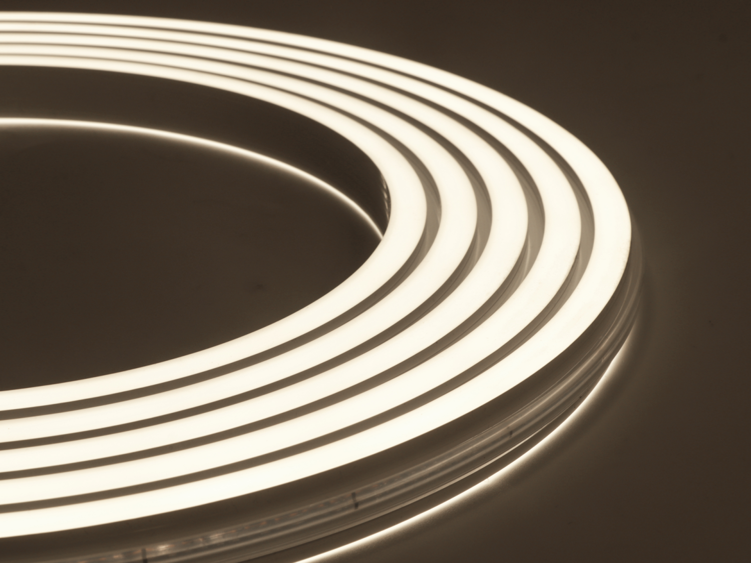 Лента светодиодная SWG PRO 2835, 140 LED/м, 10 Вт/м, 24В , IP67, Цвет: Нейтральный белый