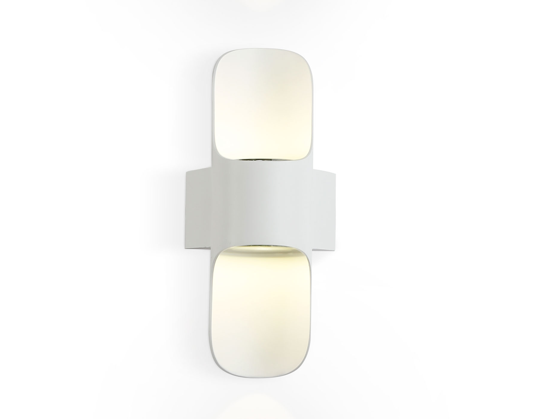 Светильник светодиодный уличный настенный ST4533 WH белый LED 4200K 8W IP54 220*66*100