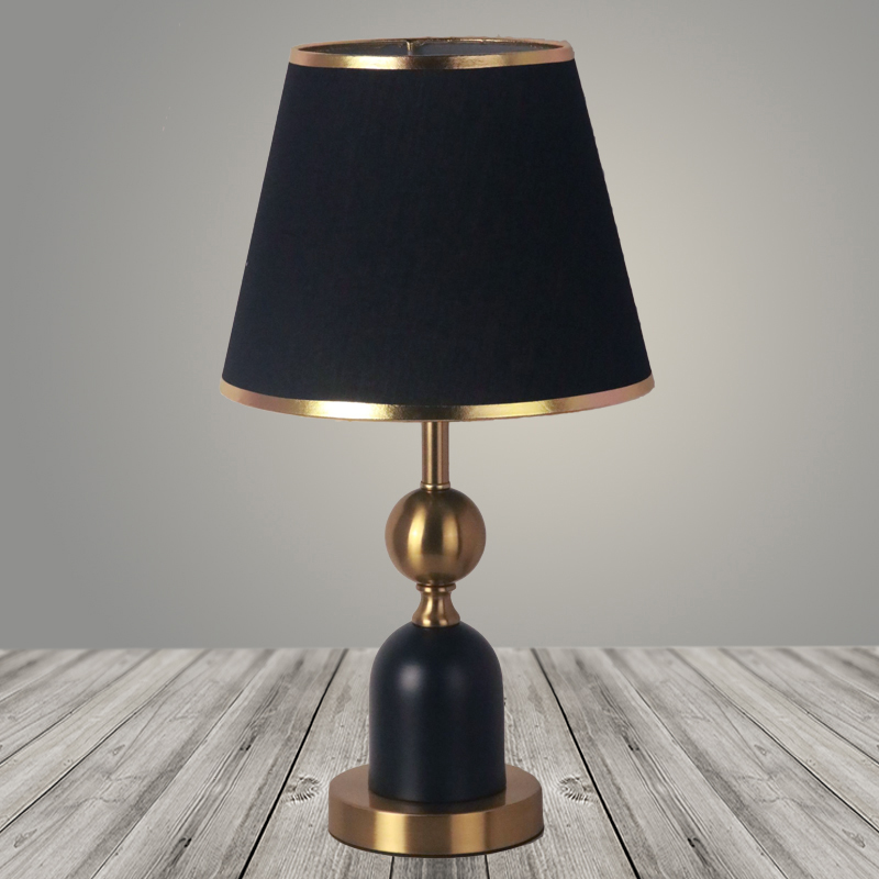 Настольная лампа A20316 BK+BR черный+латунь/черный абажур h460 1х40W E27, DIY23