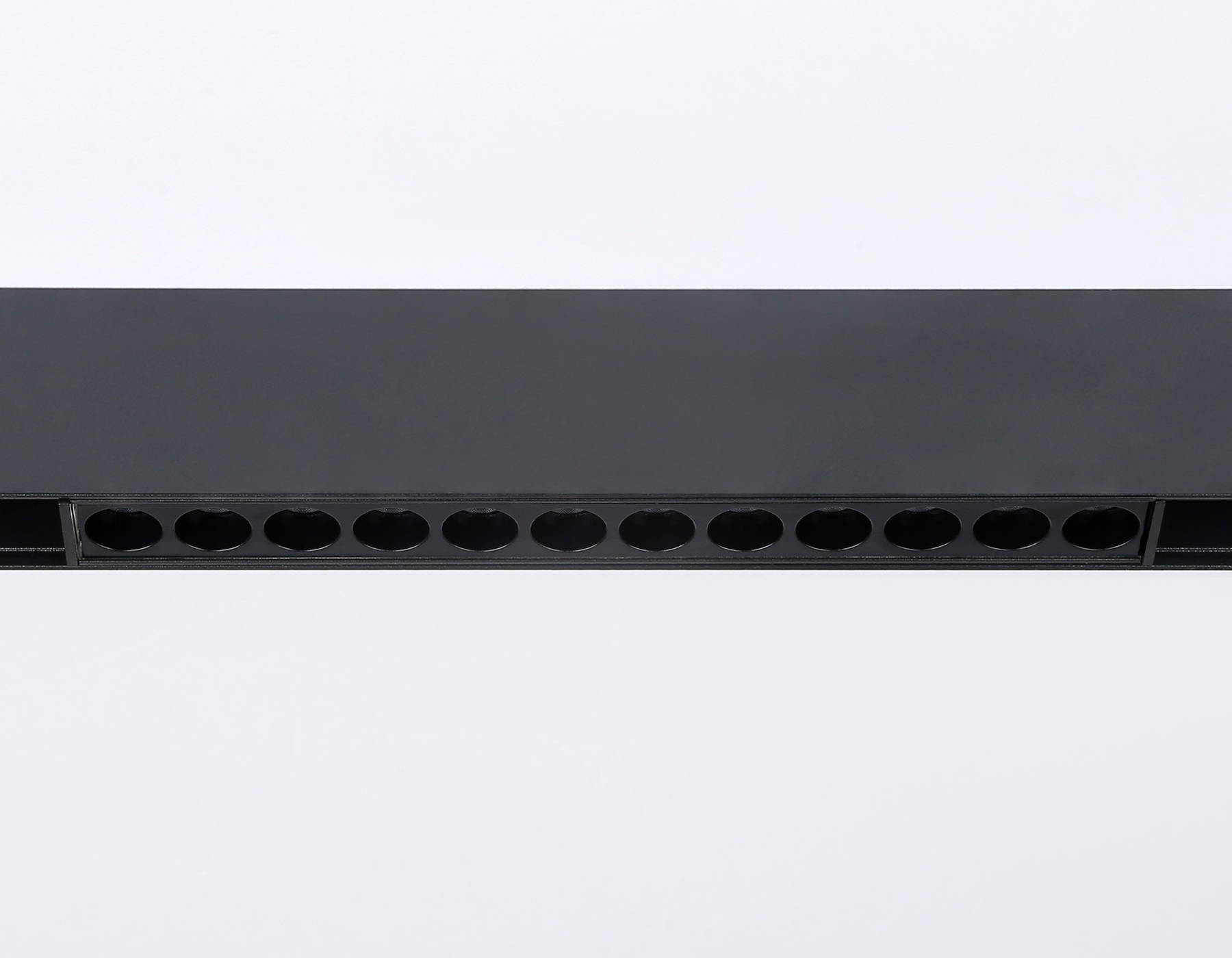 Светильник светодиодный для шинопровода Magnetic GL4024 BK черный IP20 12W 4200K 48V 24°  AMBRELLA