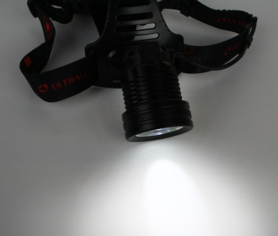Фонарь ULTRAFLASH E1335 налобный акк 3,7В черный 2LED 4Ватт, фокус, 2ак 4реж, метал, бокс(1/50)