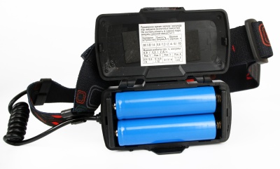 Фонарь ULTRAFLASH E1334 налобный акк 3,7В синий/черный 3LED 4Ватт, фокус, 2ак 4реж, метал.(1/50)