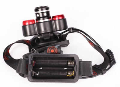 Фонарь ULTRAFLASH LED5338 налоб акк 3,7В, черн., 3LED, 5 Вт, фокус, 2 ак. 4 реж, USB, бокс са